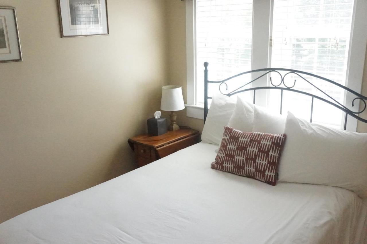 The Frogtown Inn Canadensis Dış mekan fotoğraf