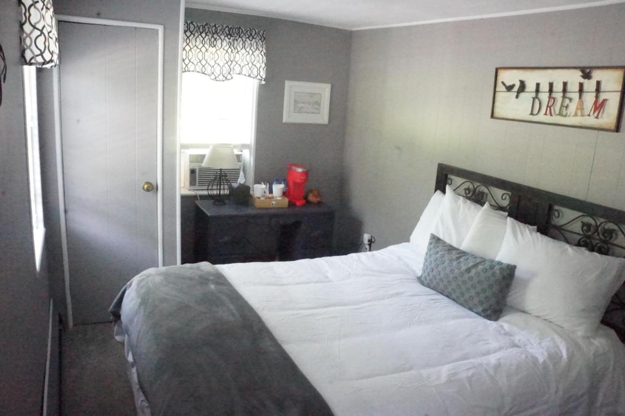 The Frogtown Inn Canadensis Dış mekan fotoğraf