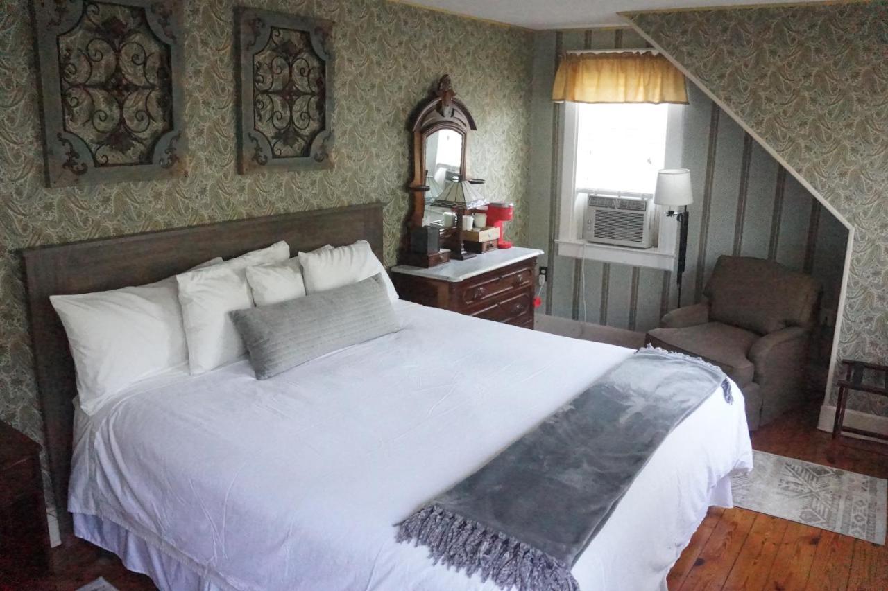 The Frogtown Inn Canadensis Dış mekan fotoğraf