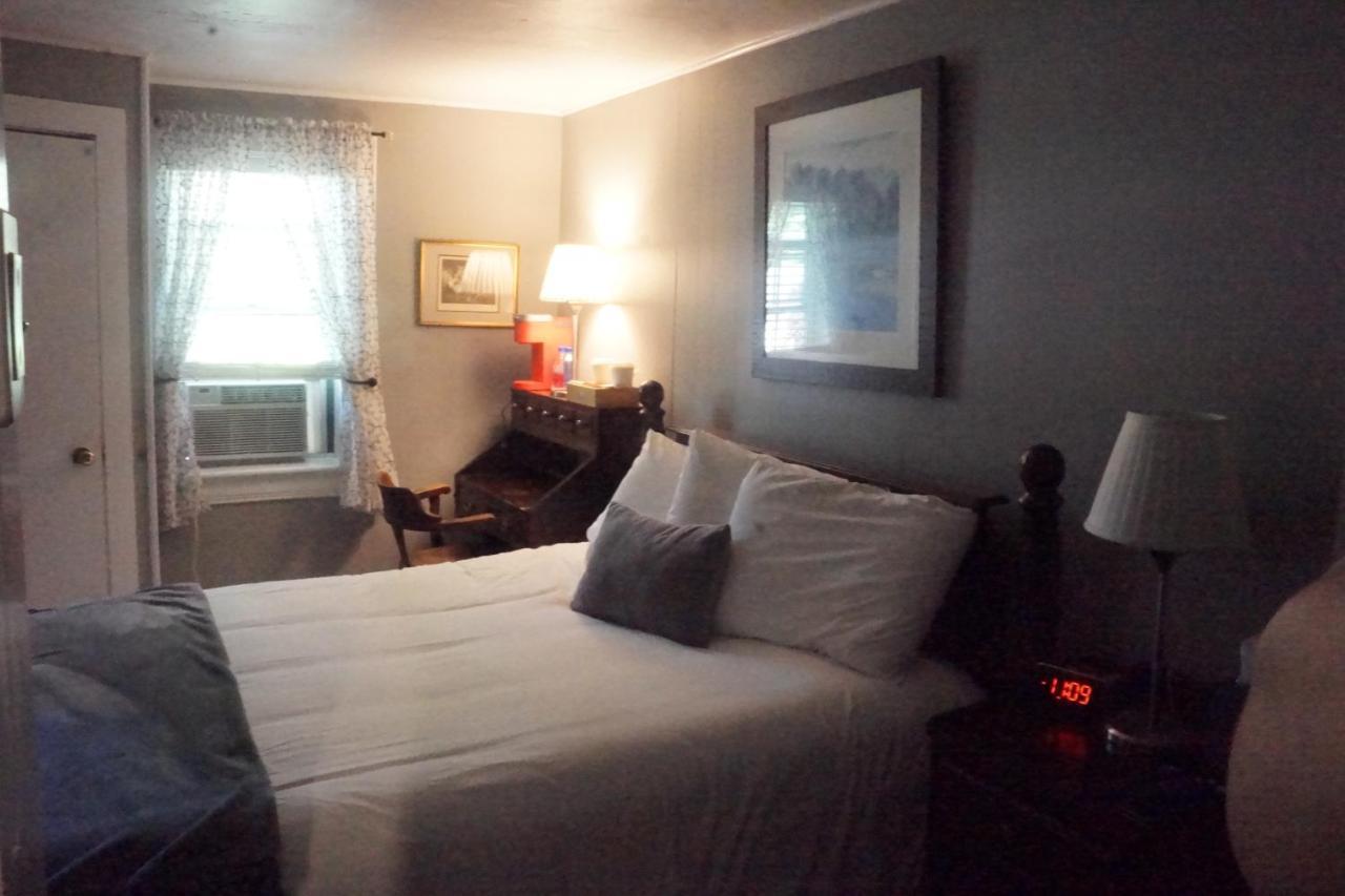 The Frogtown Inn Canadensis Dış mekan fotoğraf