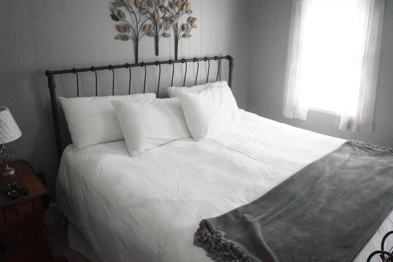 The Frogtown Inn Canadensis Dış mekan fotoğraf