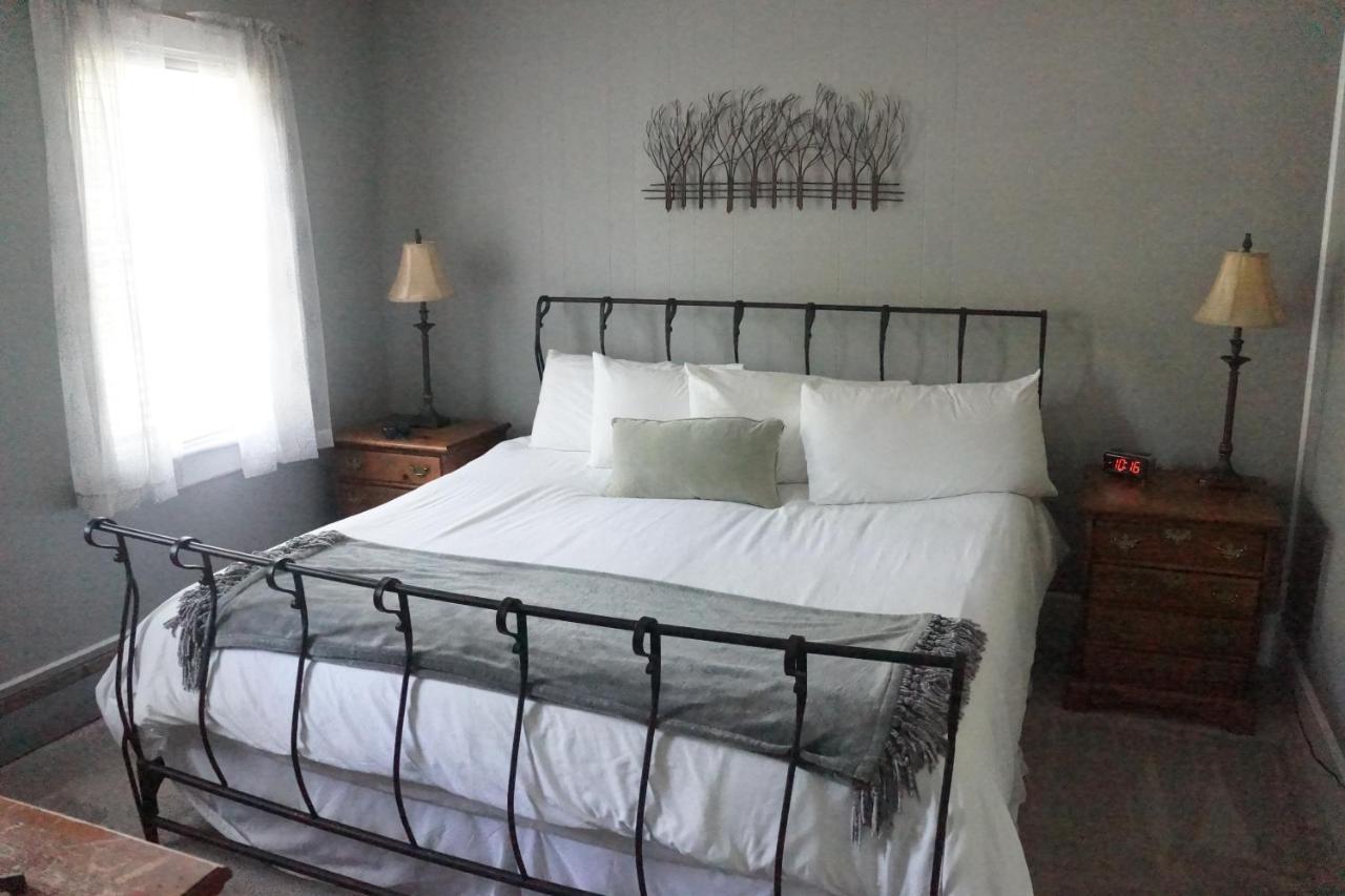 The Frogtown Inn Canadensis Dış mekan fotoğraf