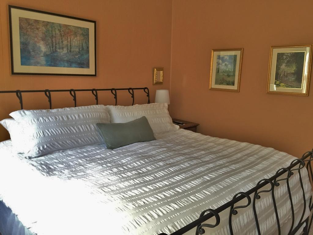 The Frogtown Inn Canadensis Dış mekan fotoğraf