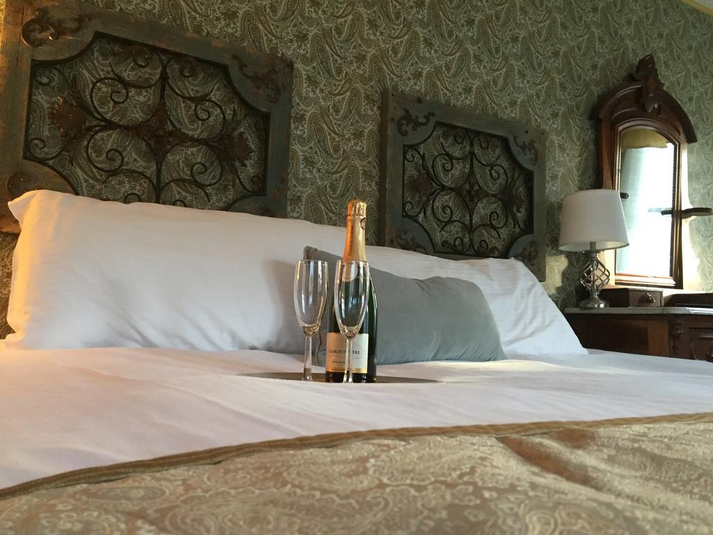 The Frogtown Inn Canadensis Dış mekan fotoğraf